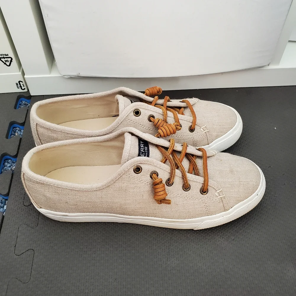 Sperry canvas sneakers/boat shoes